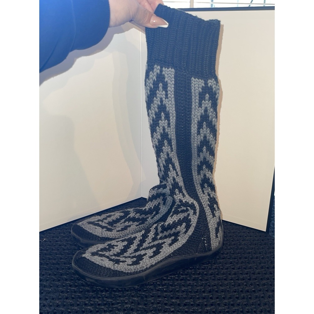 Gypsyz‎ knit knee high slipper/sweater boot sock Boho hippie sweater shoe Size 8